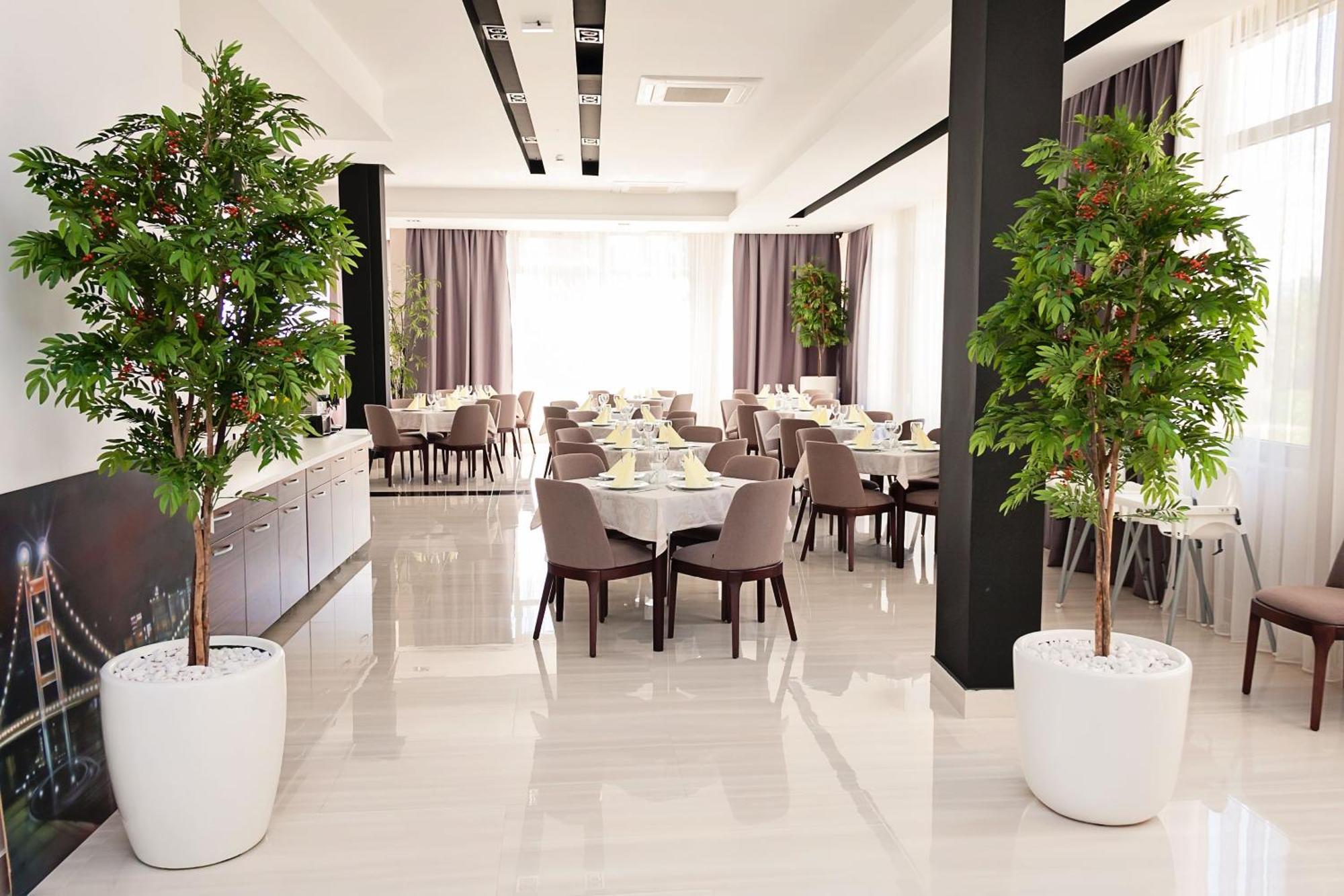 Bosphorus Hotel Aleksinac Exterior photo